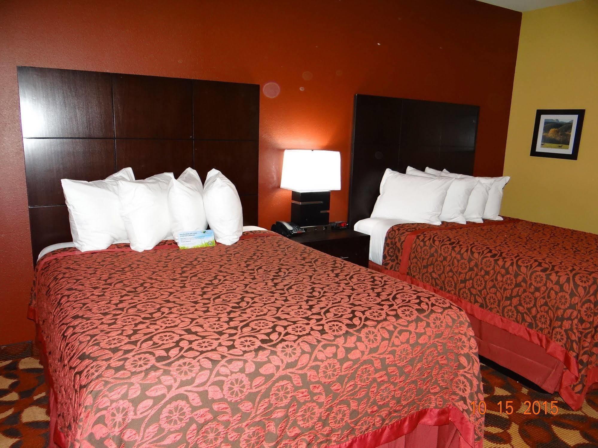 Days Inn & Suites By Wyndham El Dorado Zewnętrze zdjęcie